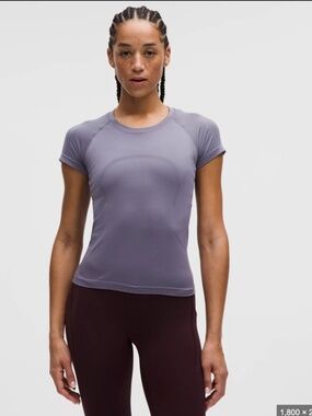 Lululemon Swiftly Tech Short Sleeve 2.0 - Size 4 - Hip length